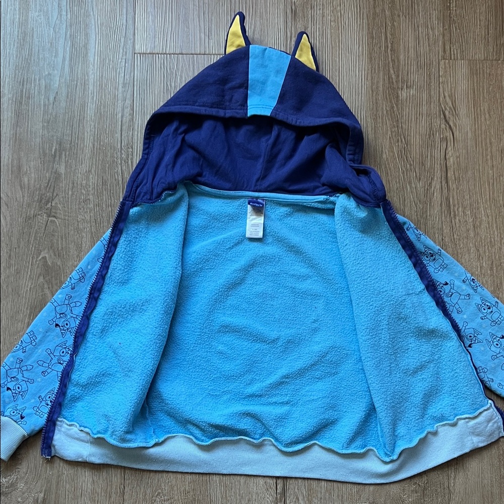 Disney Bluey Kids Full Zip Blue Hoodie with Ears.
Size 6-7 - Picture 7 of 11